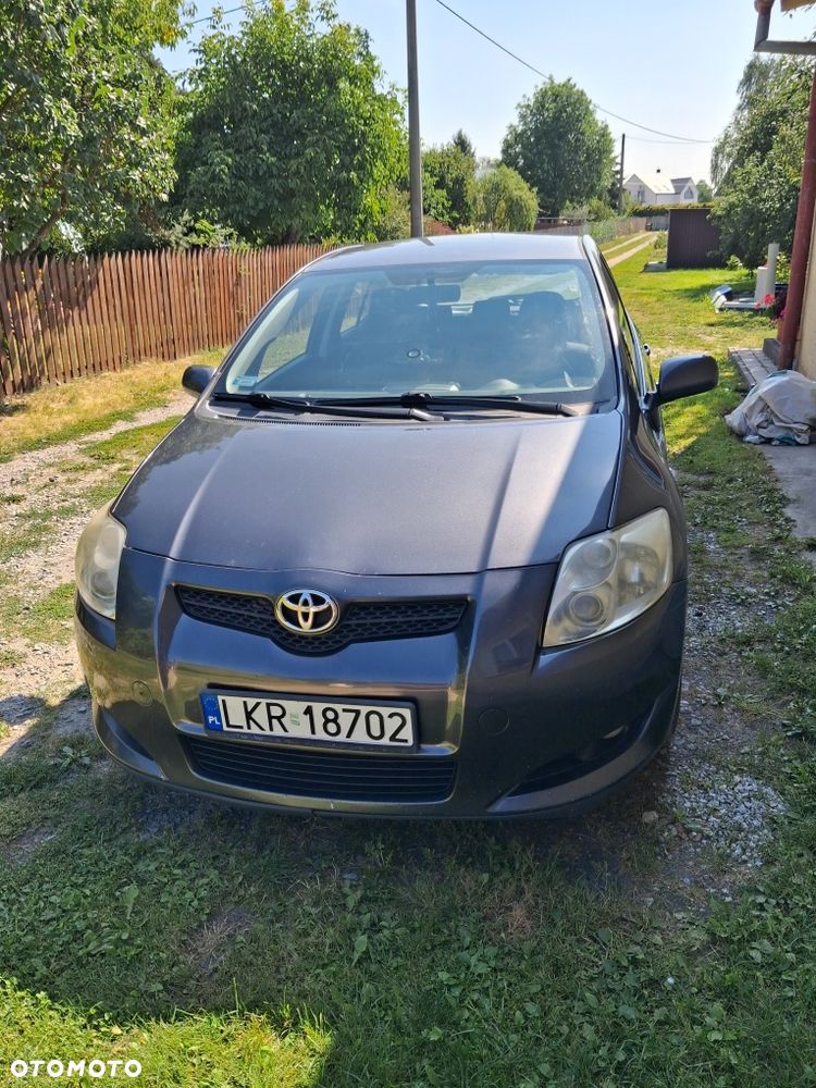 Toyota Auris - 1