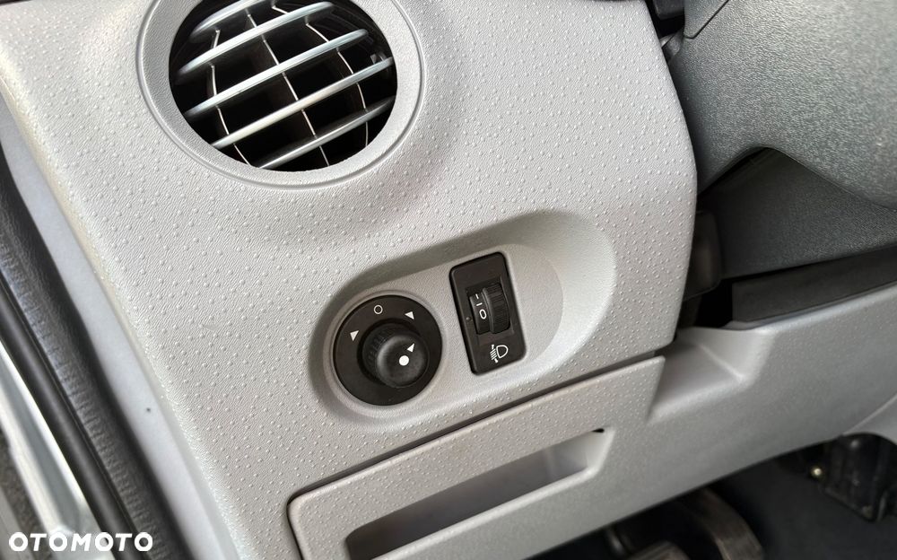Citroën C3 1.4 16V Senso Drive X-TR - 25