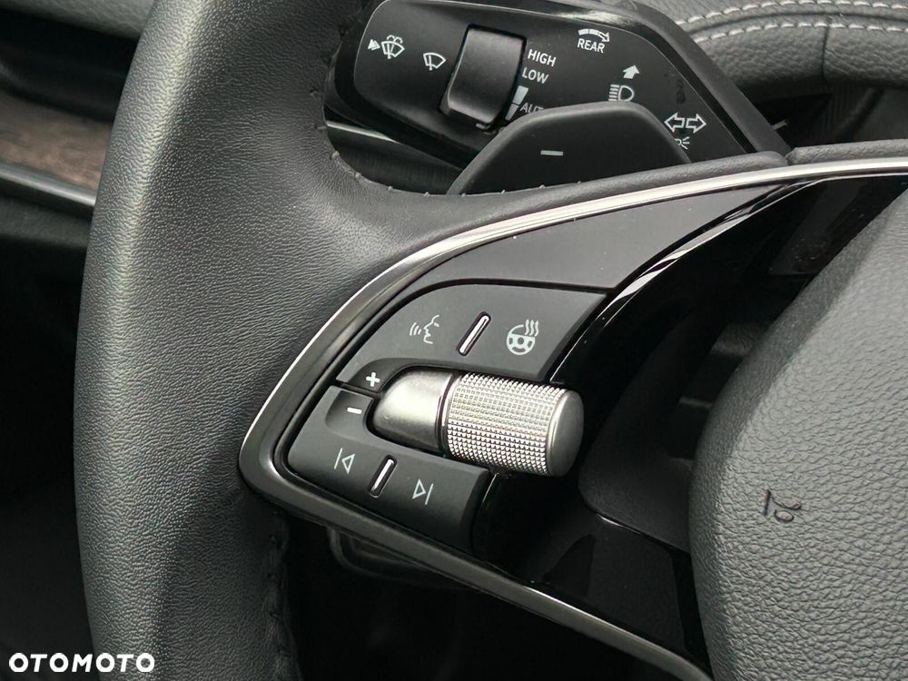 Skoda Superb 1.5 TSI L&K DSG - 21