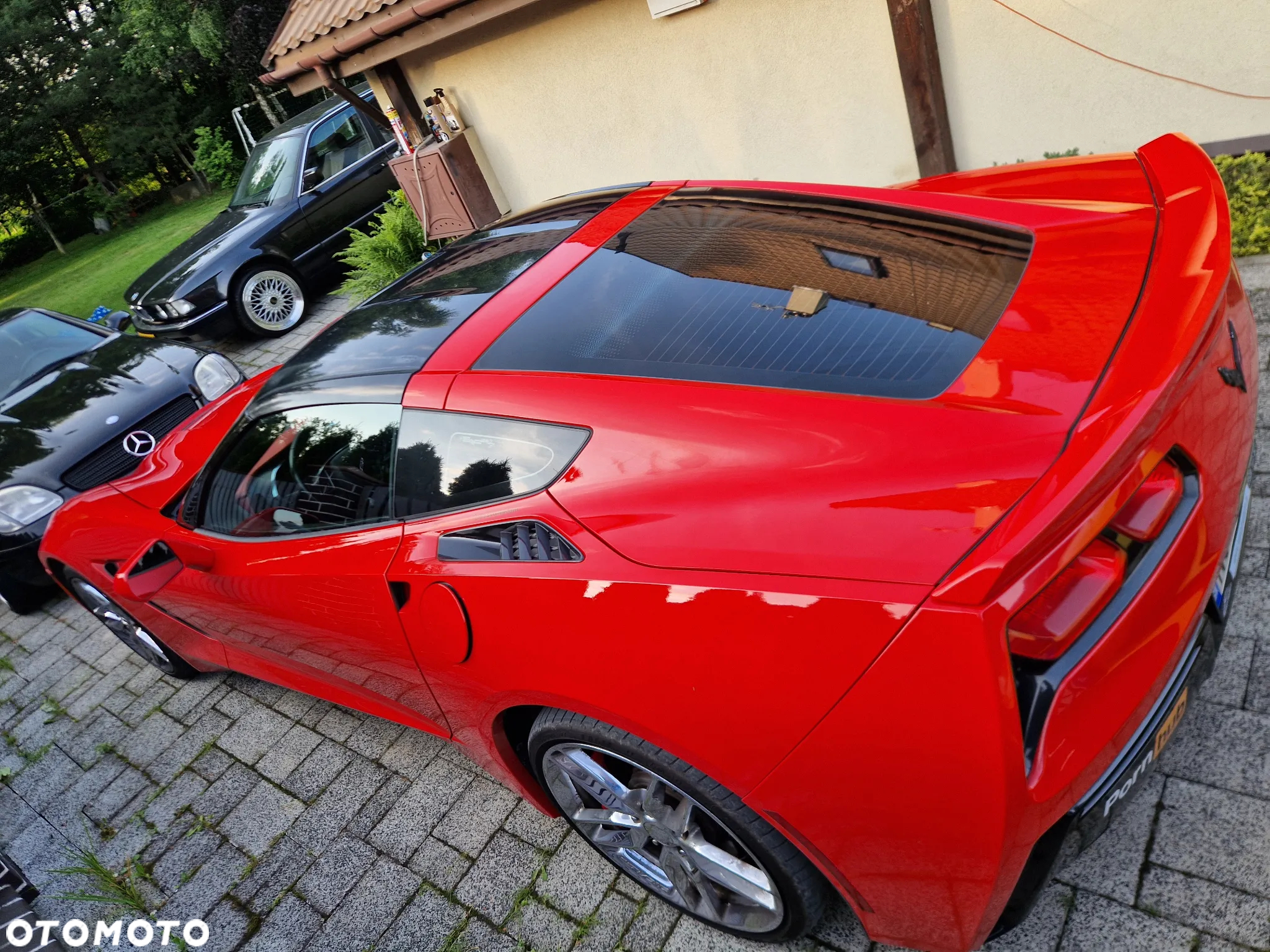 Chevrolet Corvette - 14