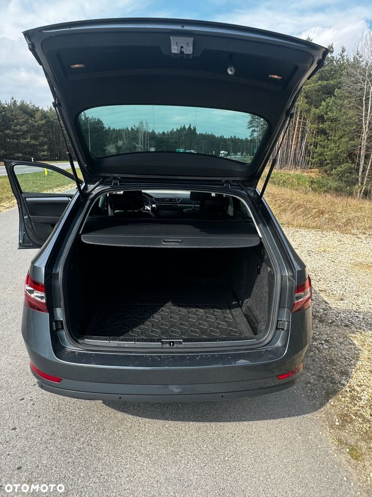 Skoda Superb 1.6 TDI Active DSG - 7