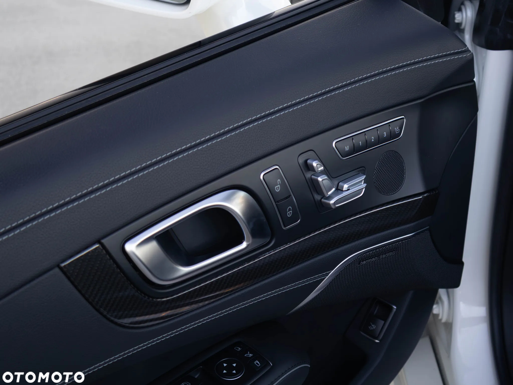 Mercedes-Benz SL 63 AMG - 28