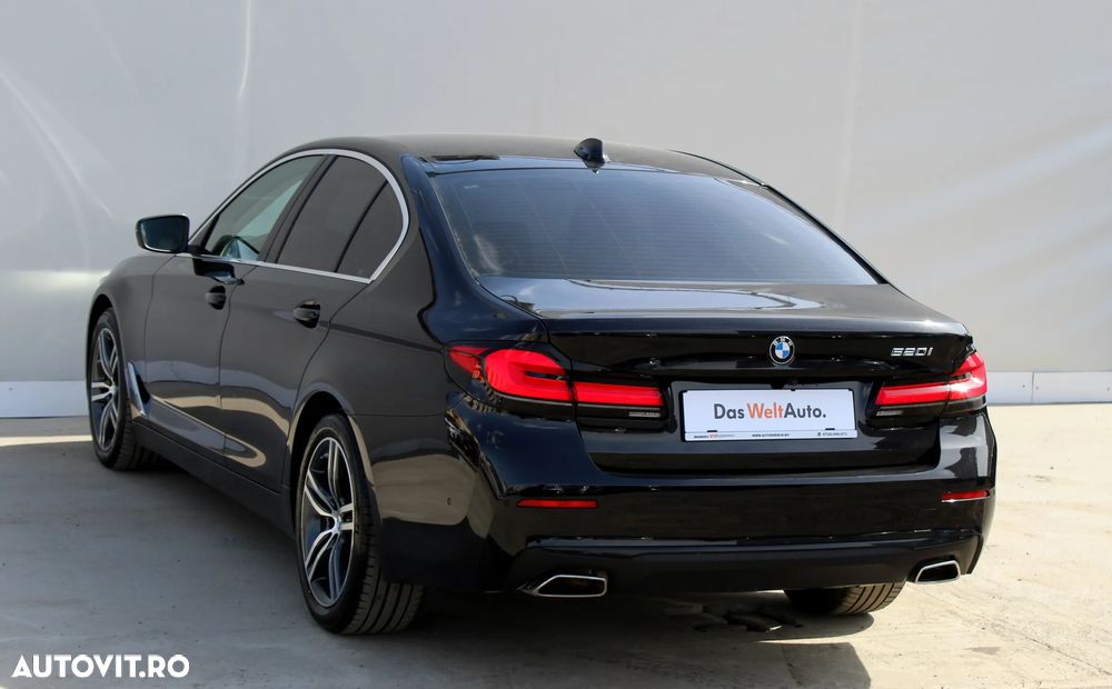 BMW Seria 5 520i AT MHEV - 2