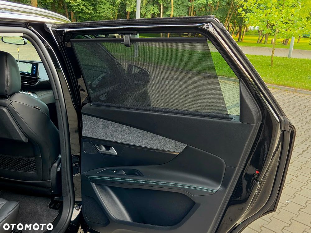 Peugeot 5008 BlueHDi 130 EAT8 Allure - 24