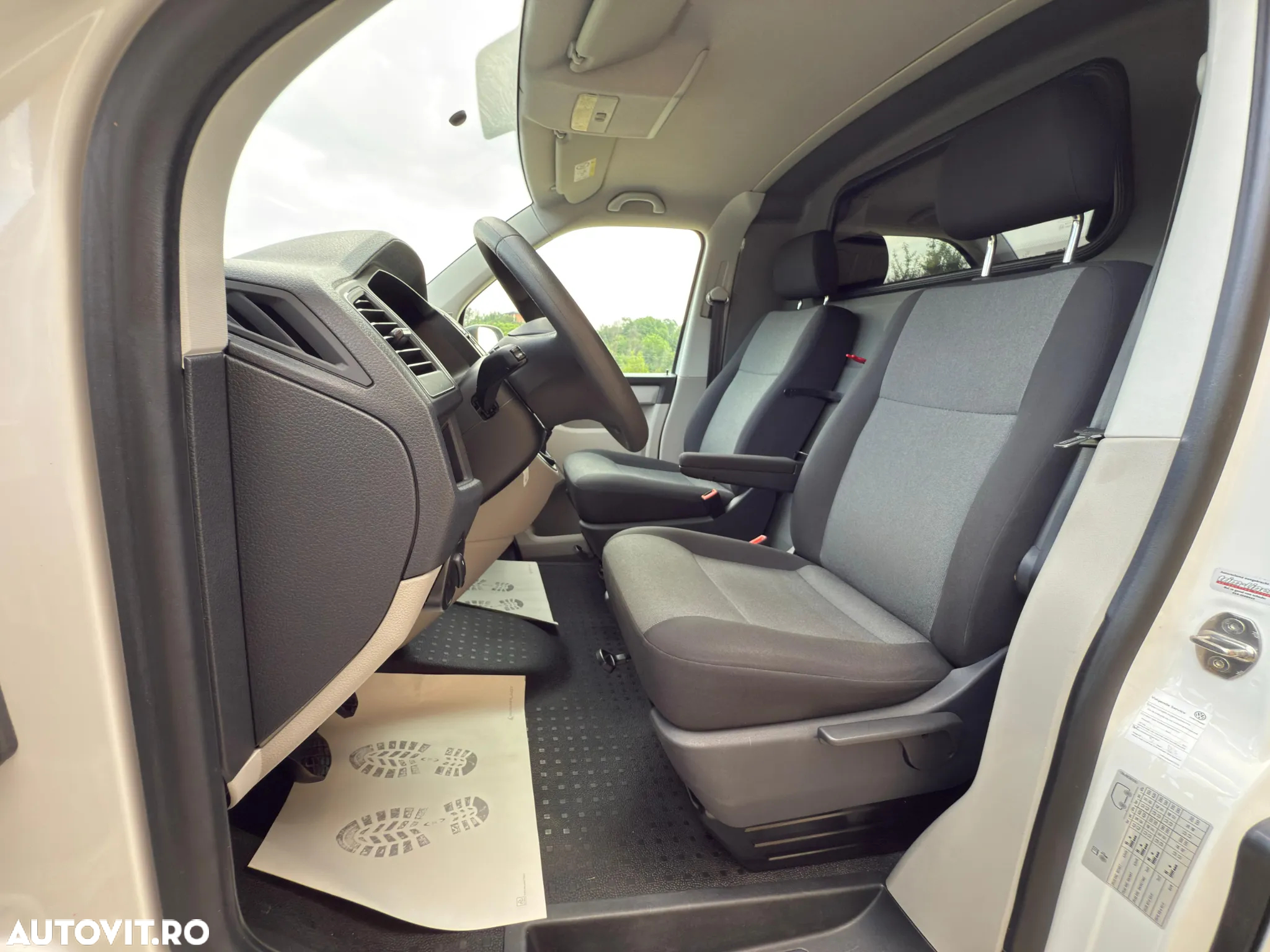 Volkswagen TRANSPORTER T6 - 19
