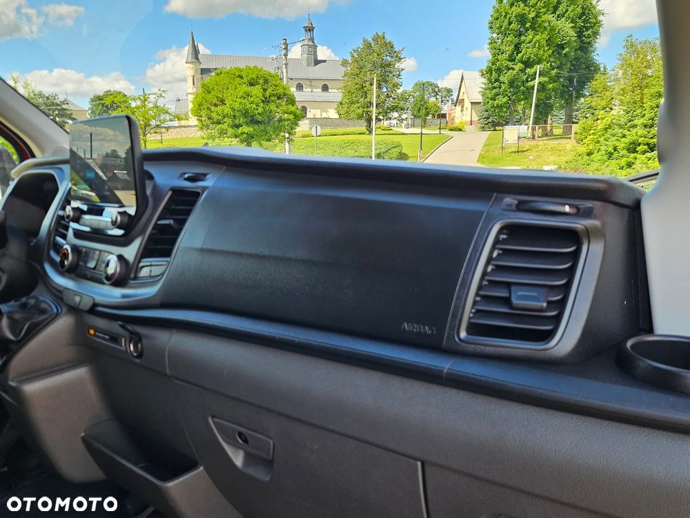 Ford Transit - 33