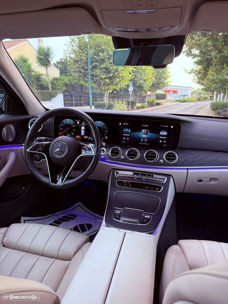 Mercedes-Benz E 300 de 4Matic 9G-TRONIC AMG Line - 25