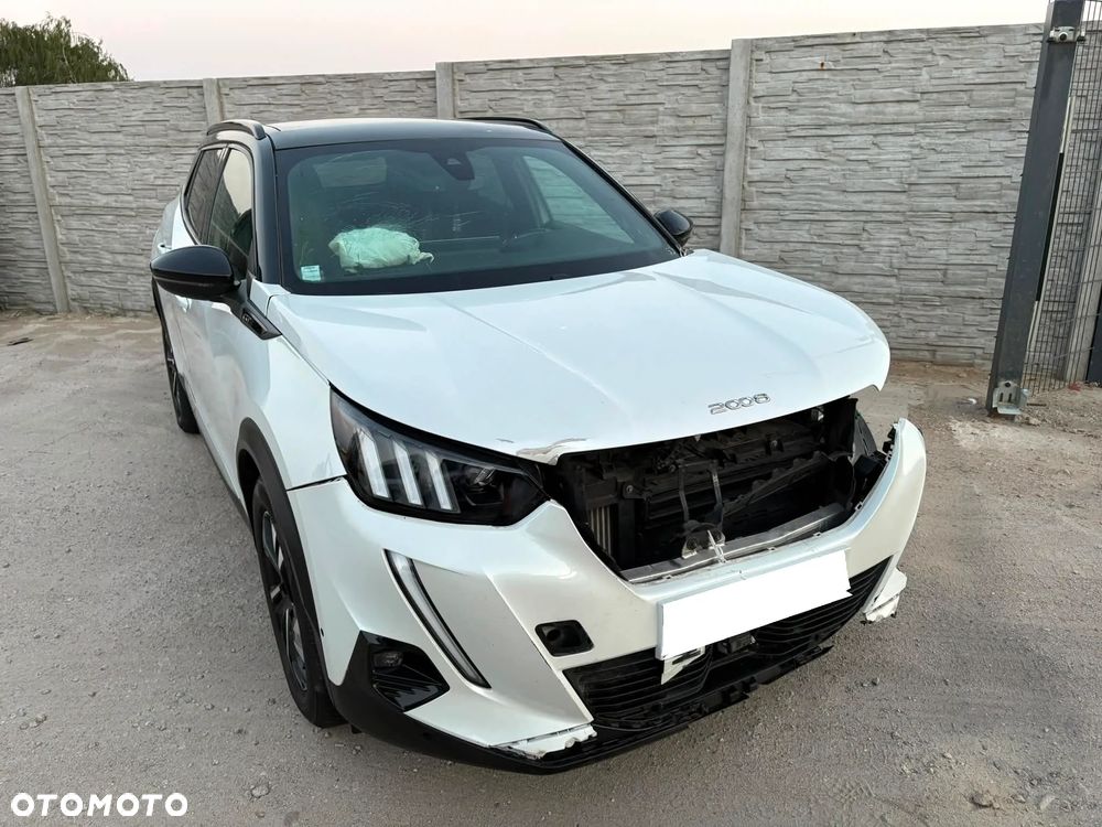 Peugeot 2008 PureTech 130 GT - 20