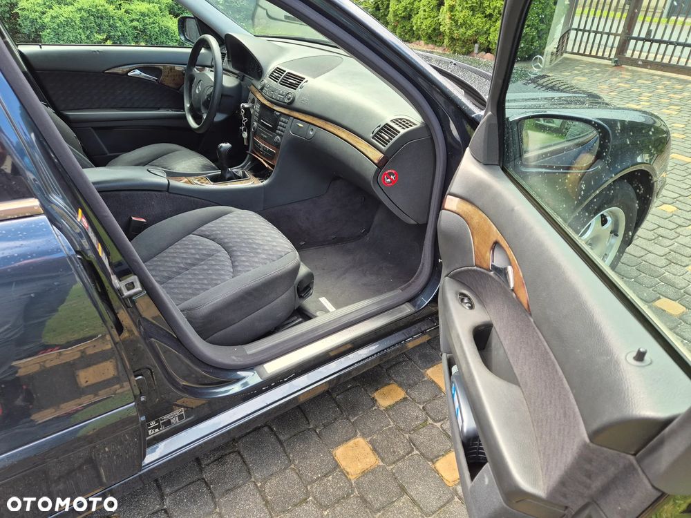 Mercedes-Benz Klasa E 200 CDI Classic DPF - 10