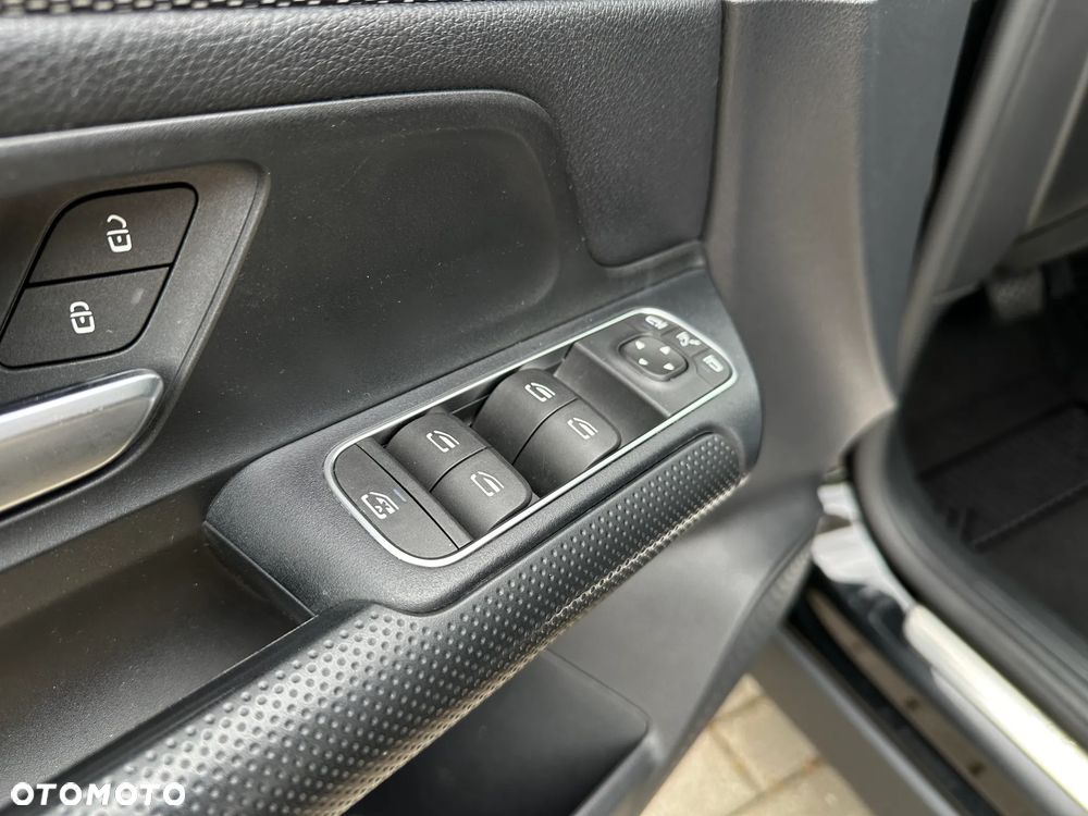 Mercedes-Benz GLA 200 Style - 18