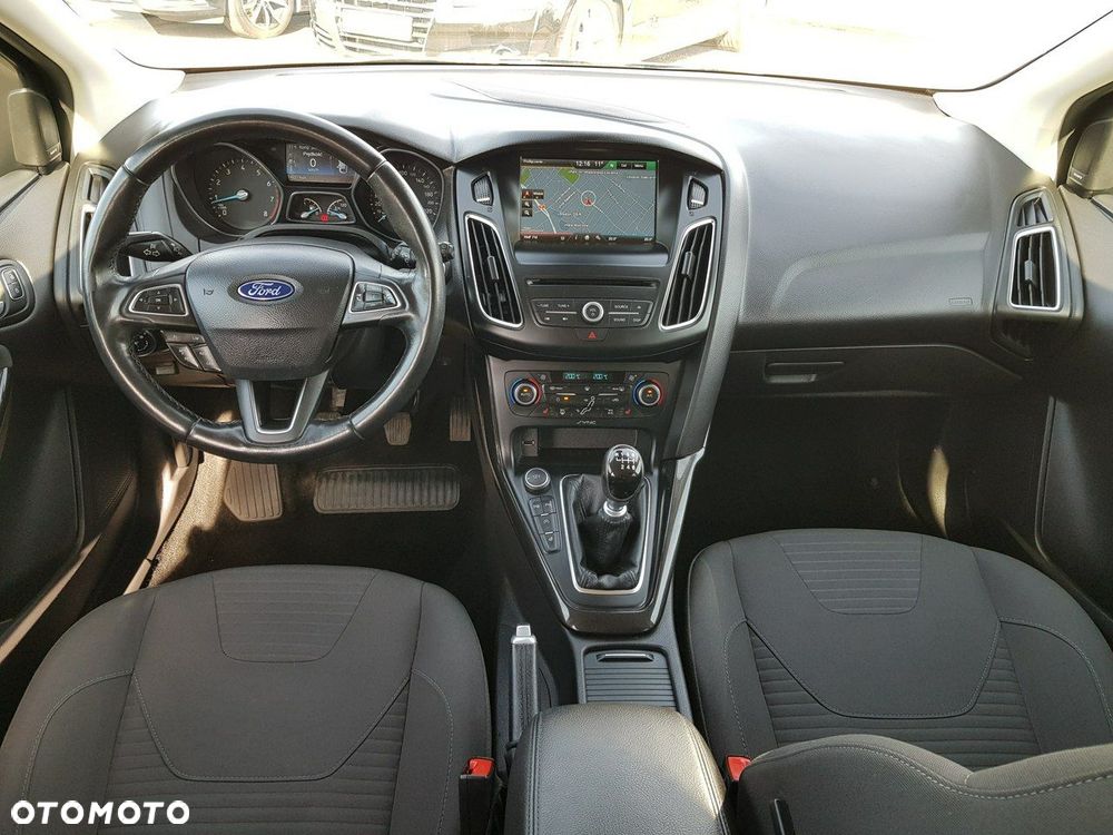 Ford Focus 1.5 EcoBoost STart-Stopp-System TITANIUM - 11