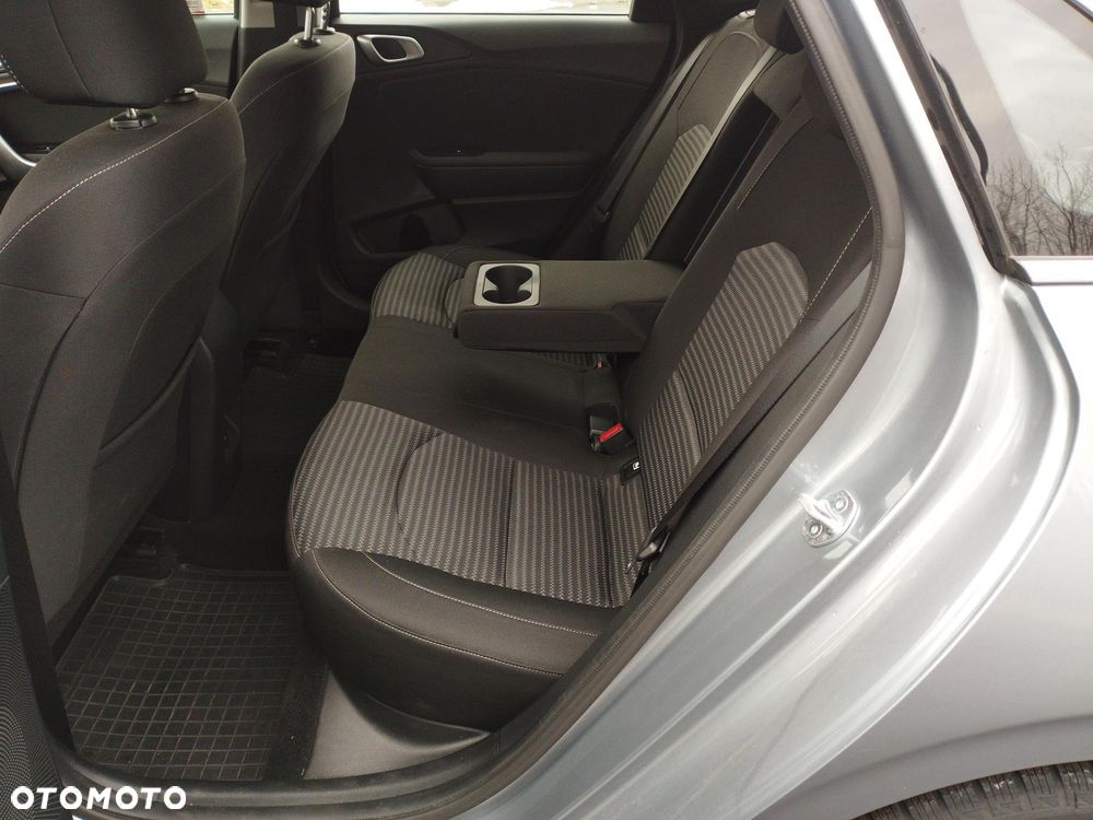 Kia Ceed 1.5 T-GDI M - 20