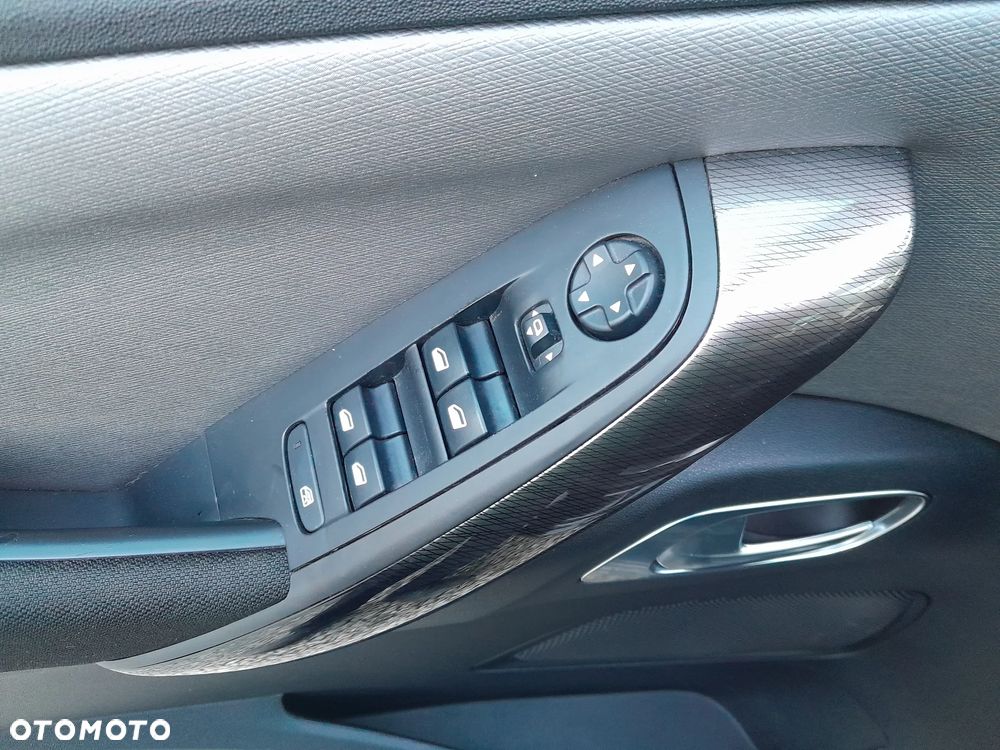 Citroën C4 Picasso BlueHDi 120 Exclusive - 38