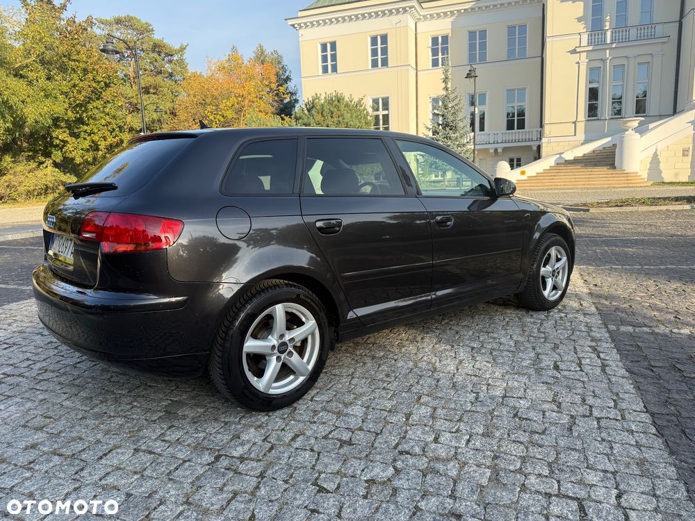 Audi A3 Sportback - 4