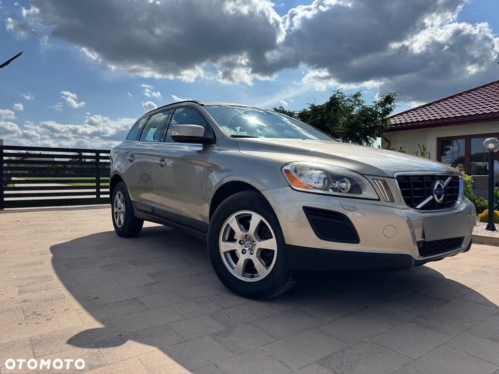 Volvo XC 60 - 4