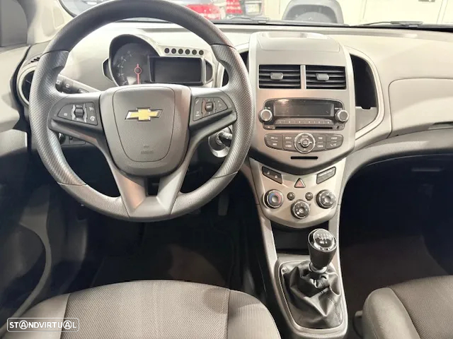 Chevrolet Aveo 1.2 LS - 41