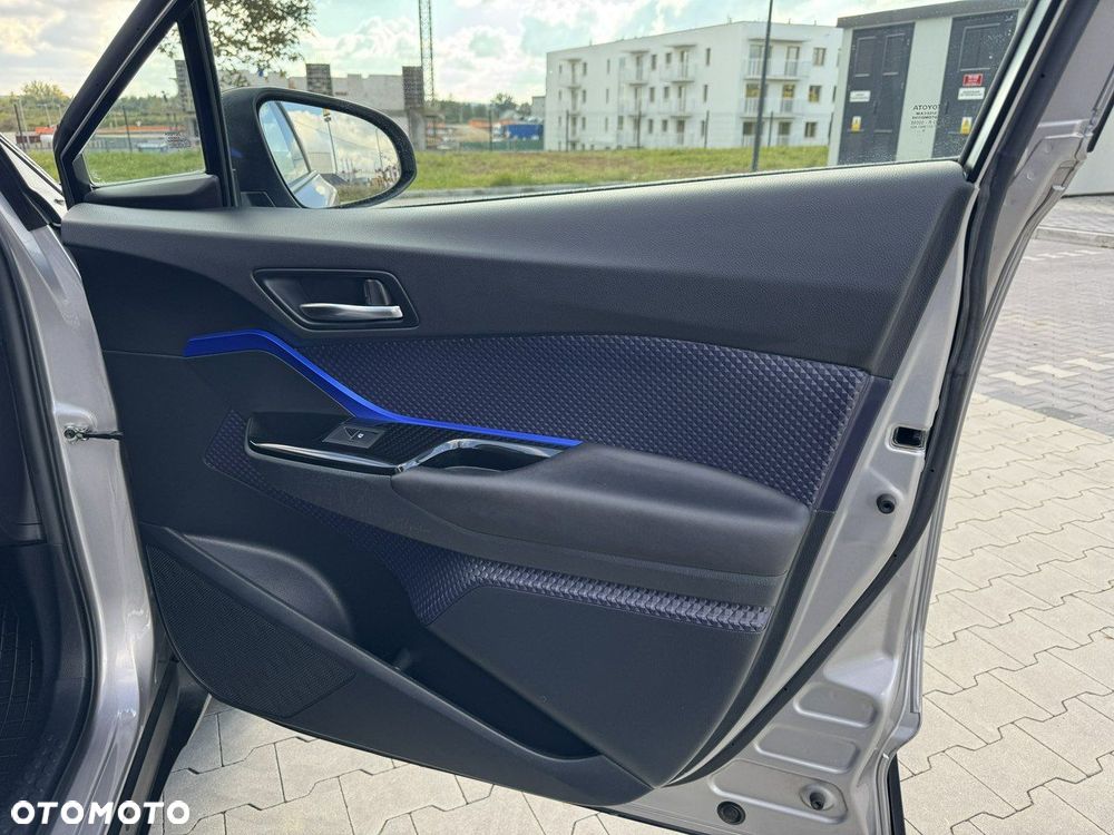 Toyota C-HR - 34