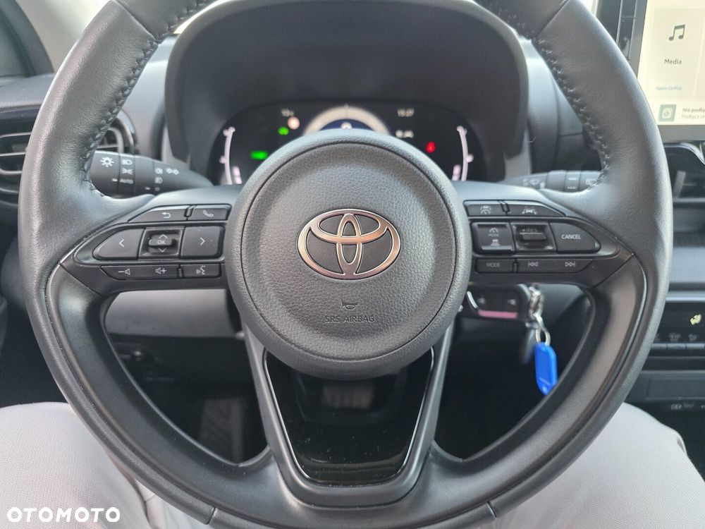 Toyota Yaris Hybrid 1.5 Style - 11