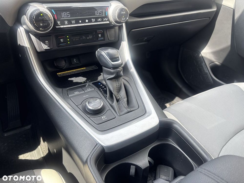 Toyota RAV4 2.5 Hybrid Executive 4x4 - 26