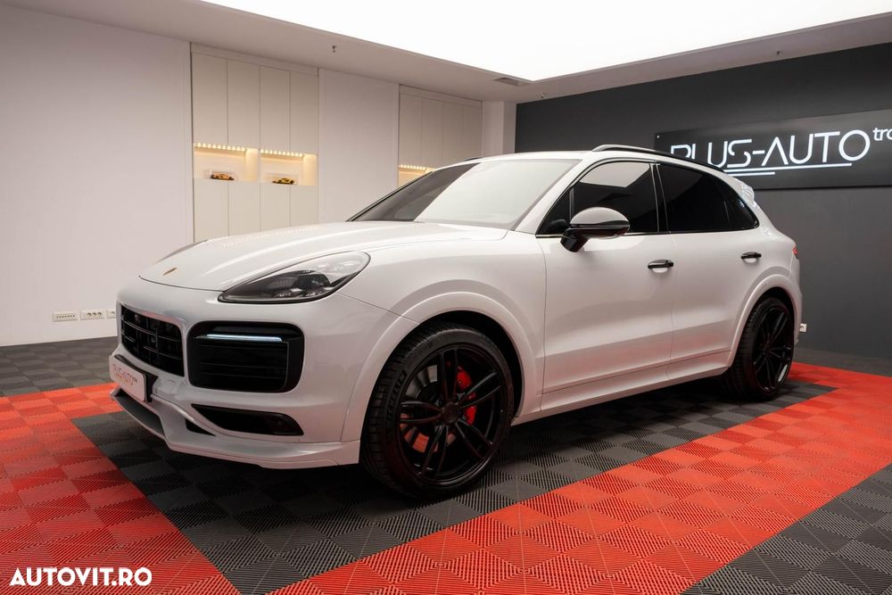 Porsche Cayenne GTS Tiptronic S - 25