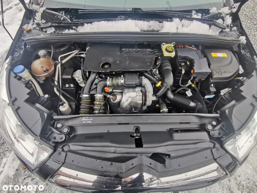 Citroën DS4 e-HDi 110 SoChic - 12