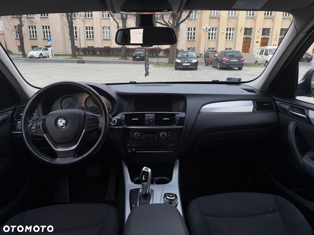 BMW X3 sDrive20i xLine - 13