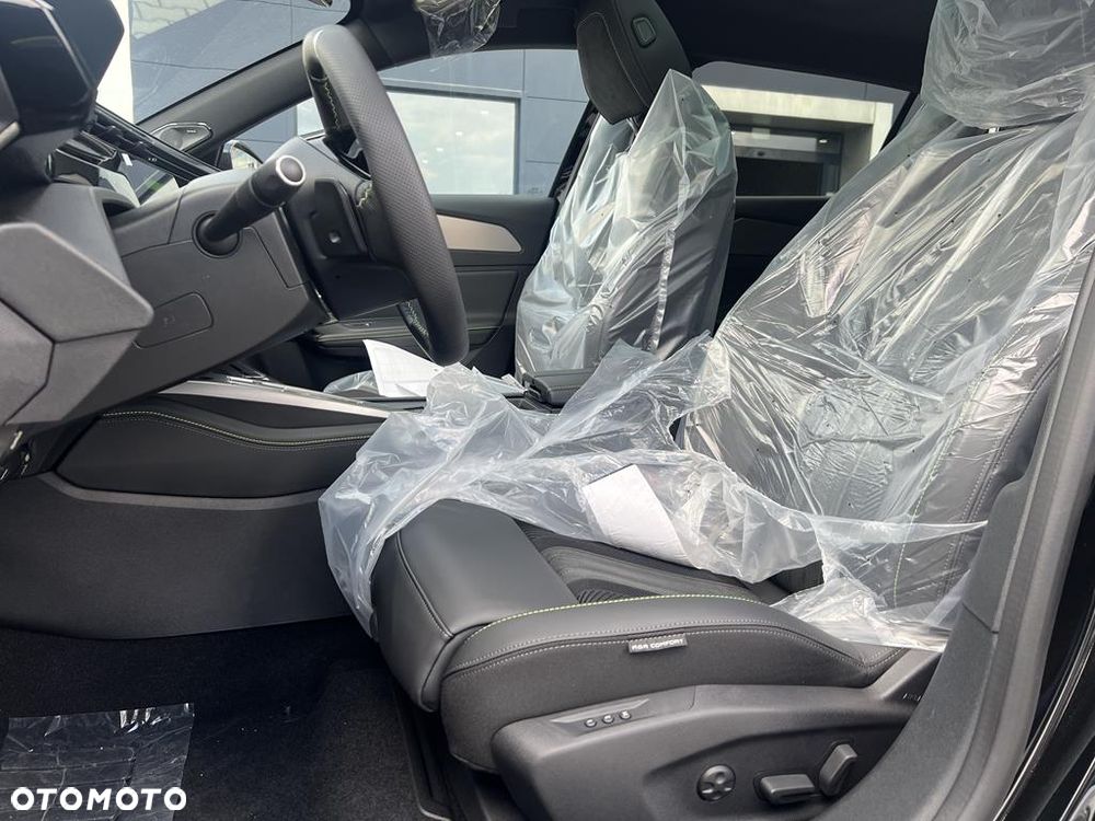 Peugeot 408 1.2 PureTech mHEV GT Exclusive S&S e-DSC6 - 9