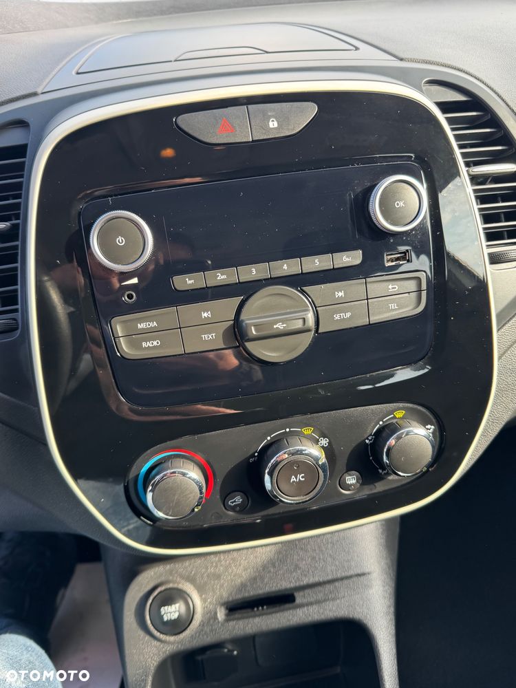 Renault Captur - 26