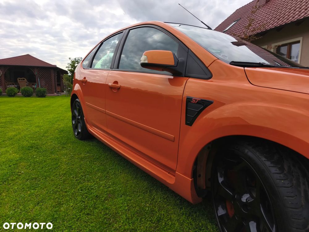 Ford Focus ST - 10
