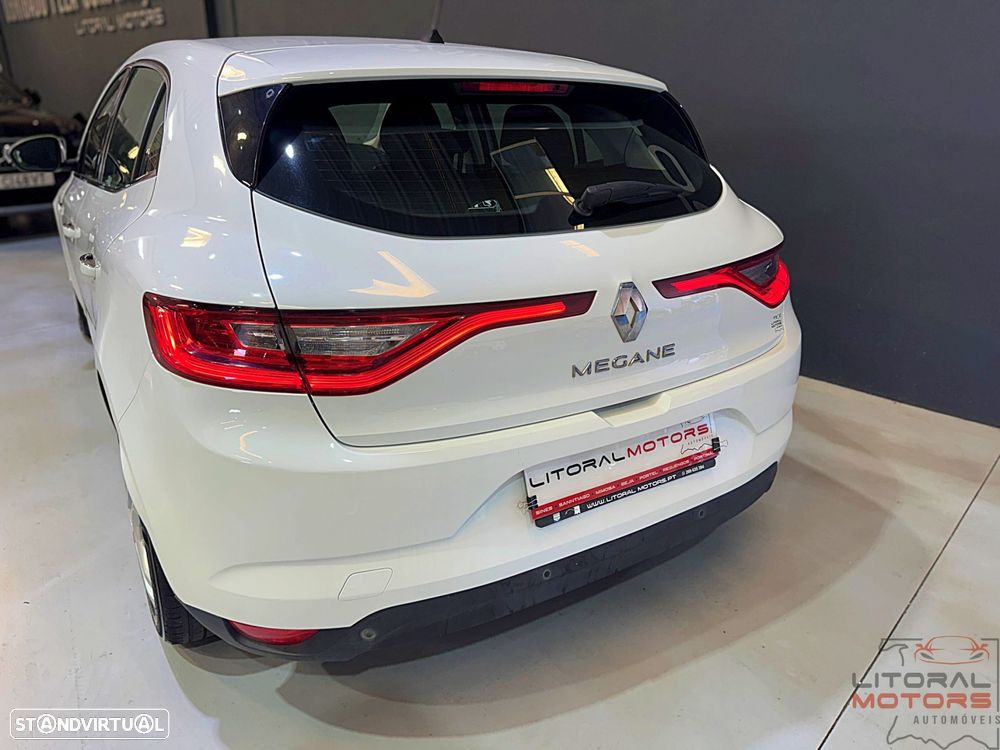 Renault Mégane 1.5 dCi Limited SS - 10