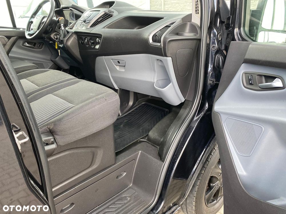 Ford TRANSIT CUSTOM - 25