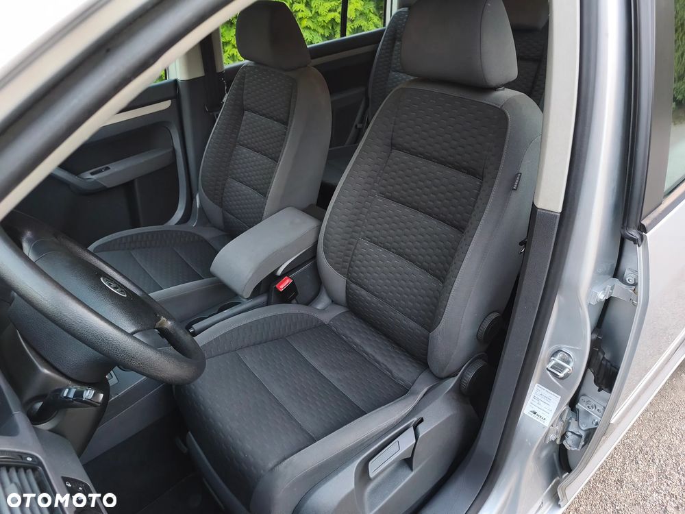 Volkswagen Touran 1.9 TDI DPF Trendline - 26