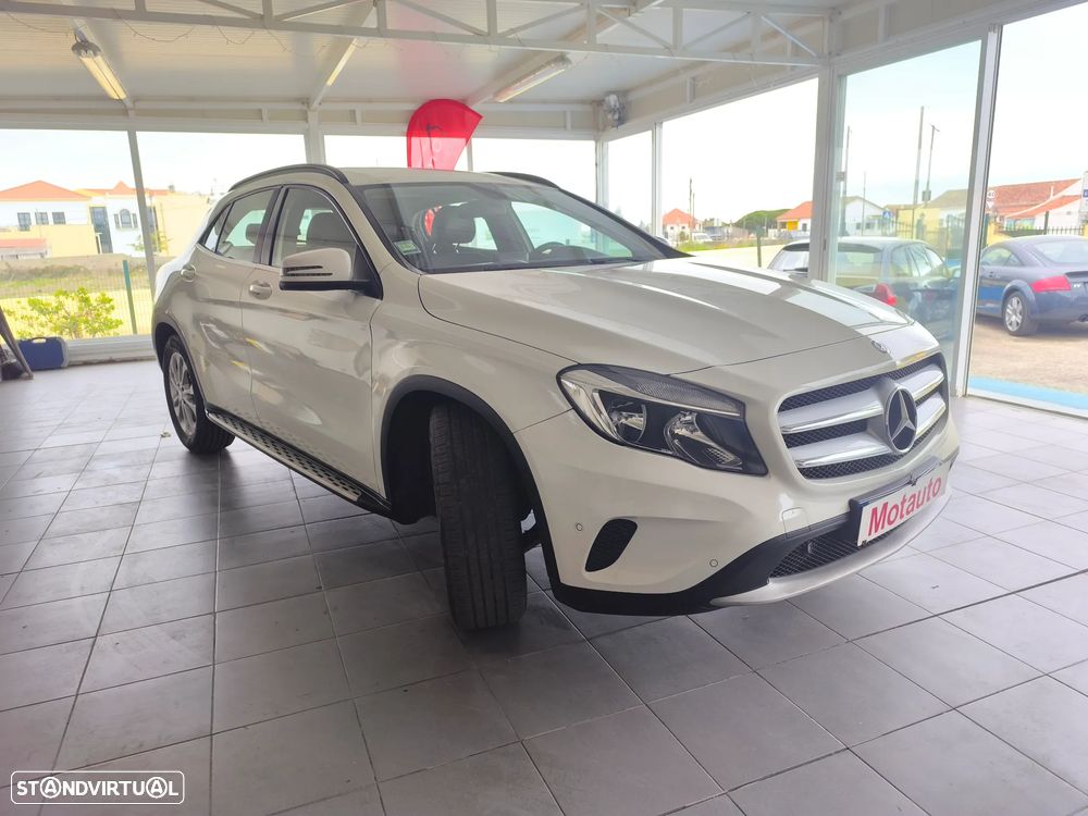 Mercedes-Benz GLA 200 CDi Style - 3