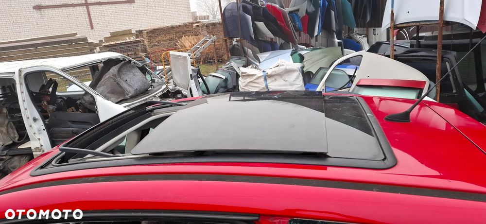 Peugeot 1007 1,4 b 2005 na części - 10