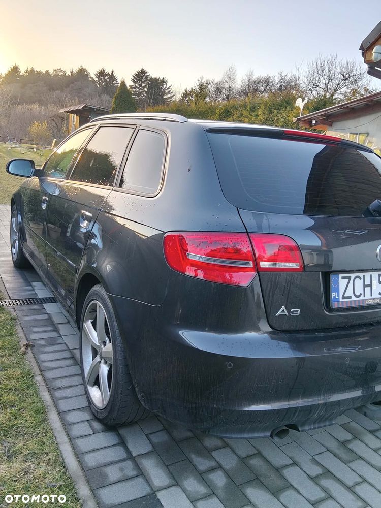 Audi A3 Sportback - 2