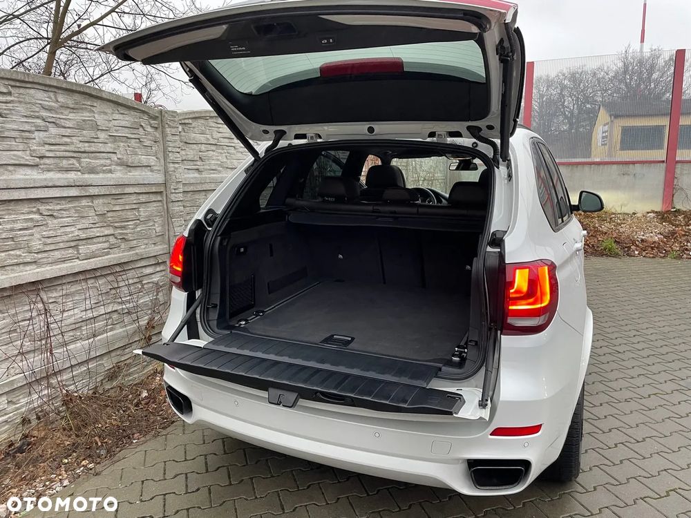 BMW X5 M M50d - 33