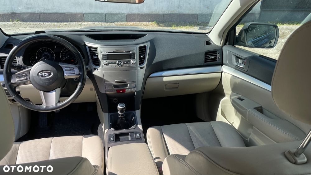 Subaru Outback - 13