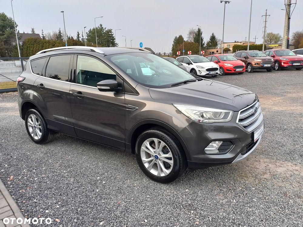 Ford Kuga 1.5 TDCi 2x4 Titanium - 9