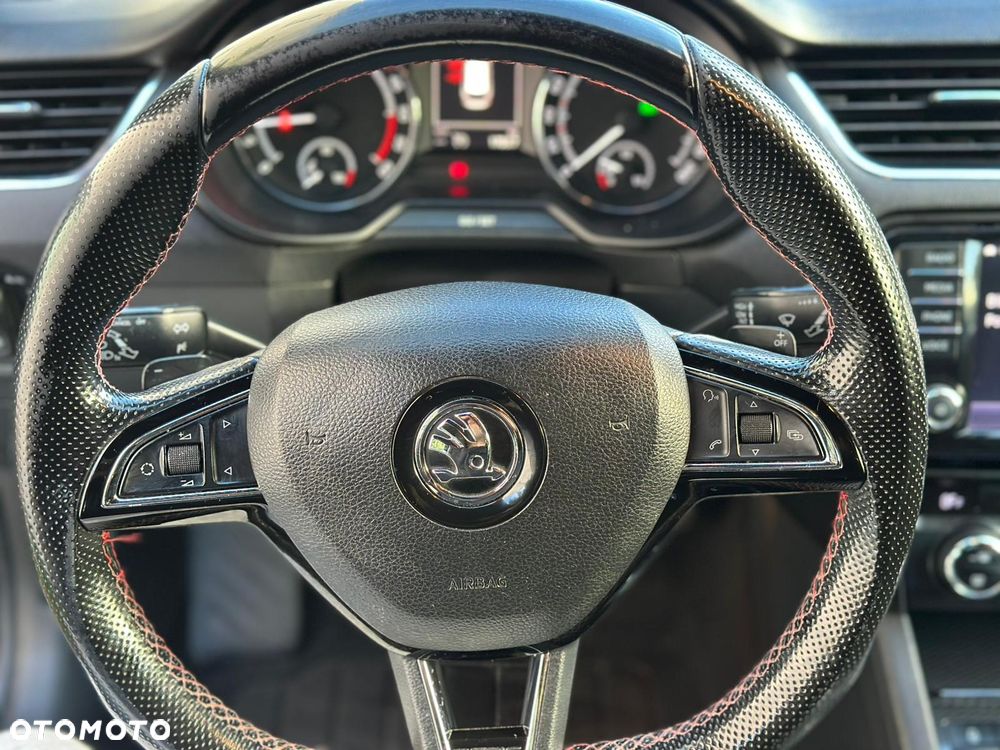 Skoda Octavia 2.0 TDI RS DSG - 13