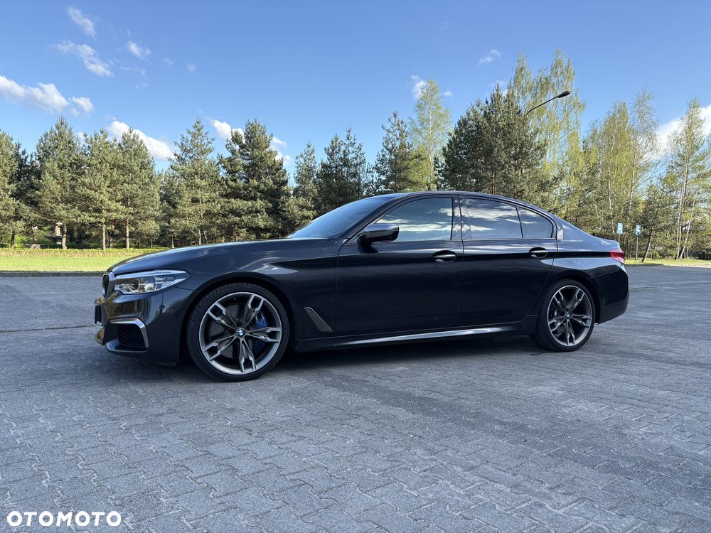 BMW Seria 5 M550i xDrive sport - 4