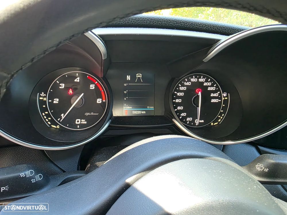 Alfa Romeo Giulia 2.2 D Super - 19