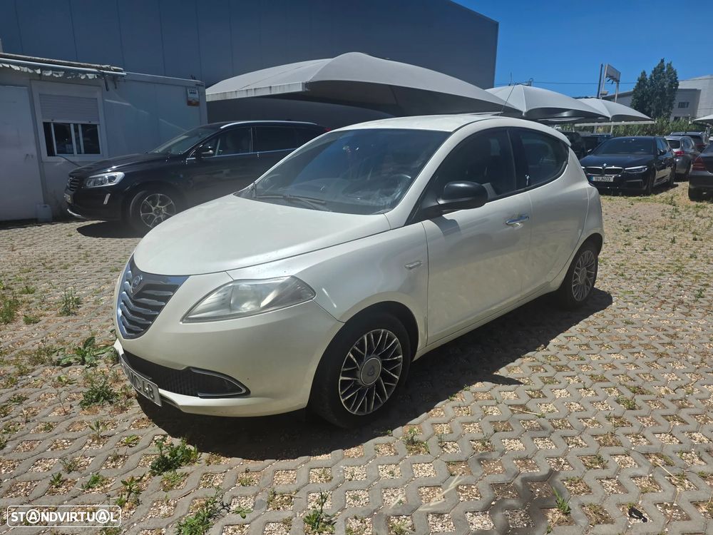 Lancia Ypsilon 1.2 S&S Platinum - 4