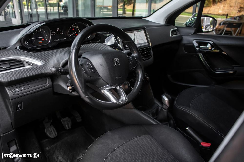 Peugeot 208 82 PureTech Style - 16