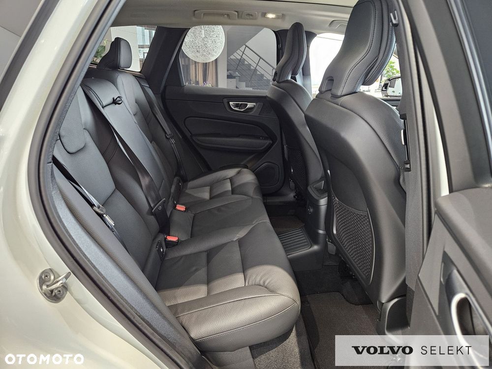 Volvo XC 60 - 31