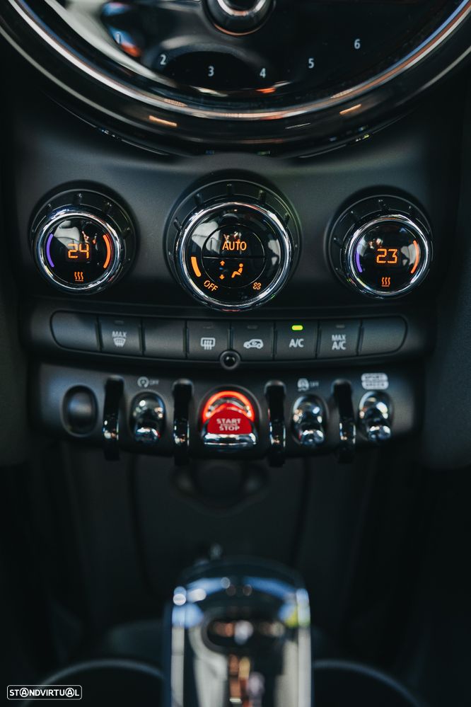 MINI 5 Portas Cooper Auto - 11