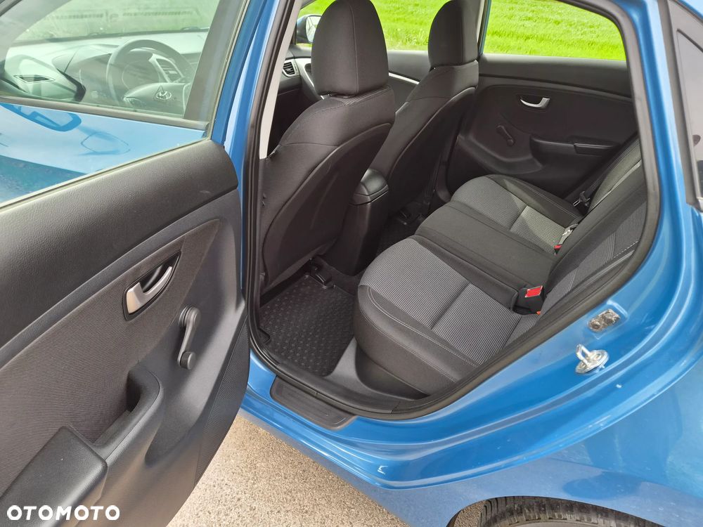 Hyundai i30 1.4 CRDi Style - 11