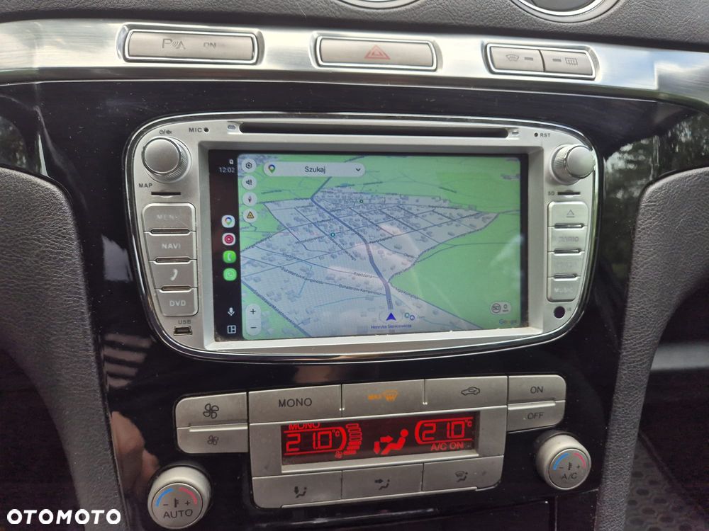 Ford S-Max 2010 photo 4