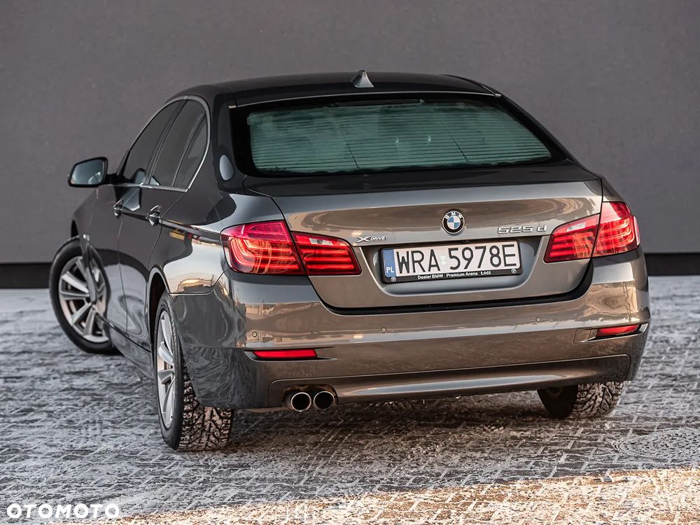 BMW Seria 5 525d xDrive - 6