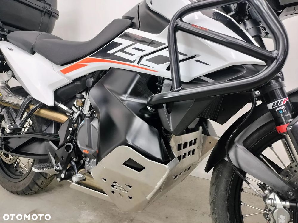 KTM Adventure - 6