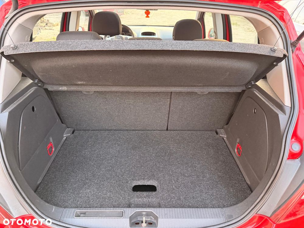 Opel Corsa 1.4 16V Sport - 23